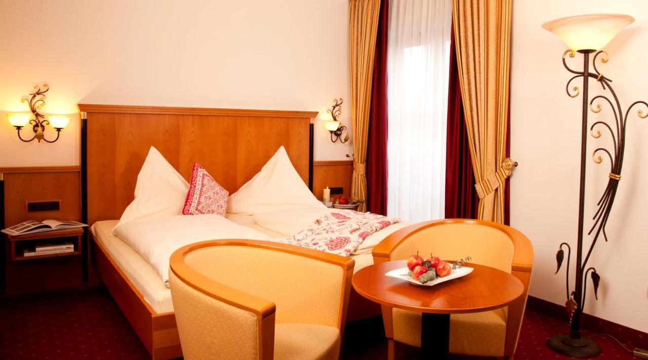 Landhotel Schneider Riedenburg Dış mekan fotoğraf