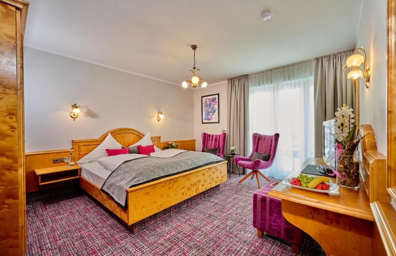 Landhotel Schneider Riedenburg Dış mekan fotoğraf