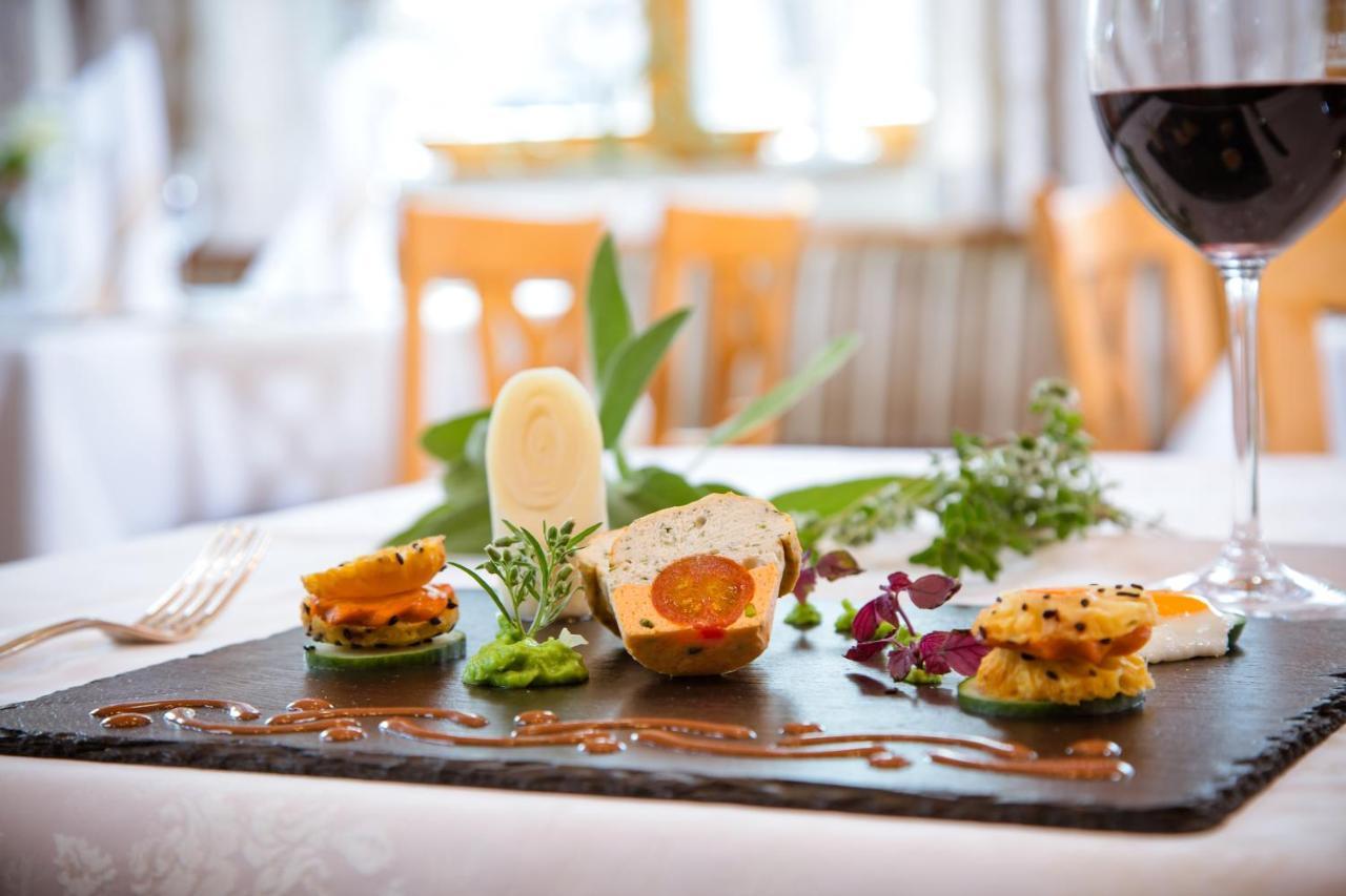 Landhotel Schneider Riedenburg Dış mekan fotoğraf